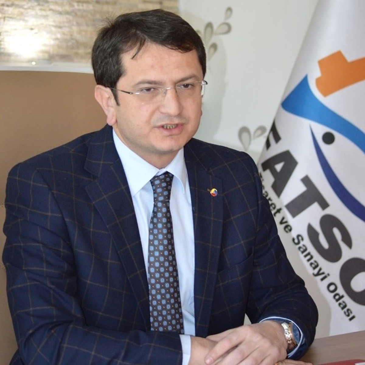 Kütüphanesiz Köy Okulu Kalmasın" Projesi