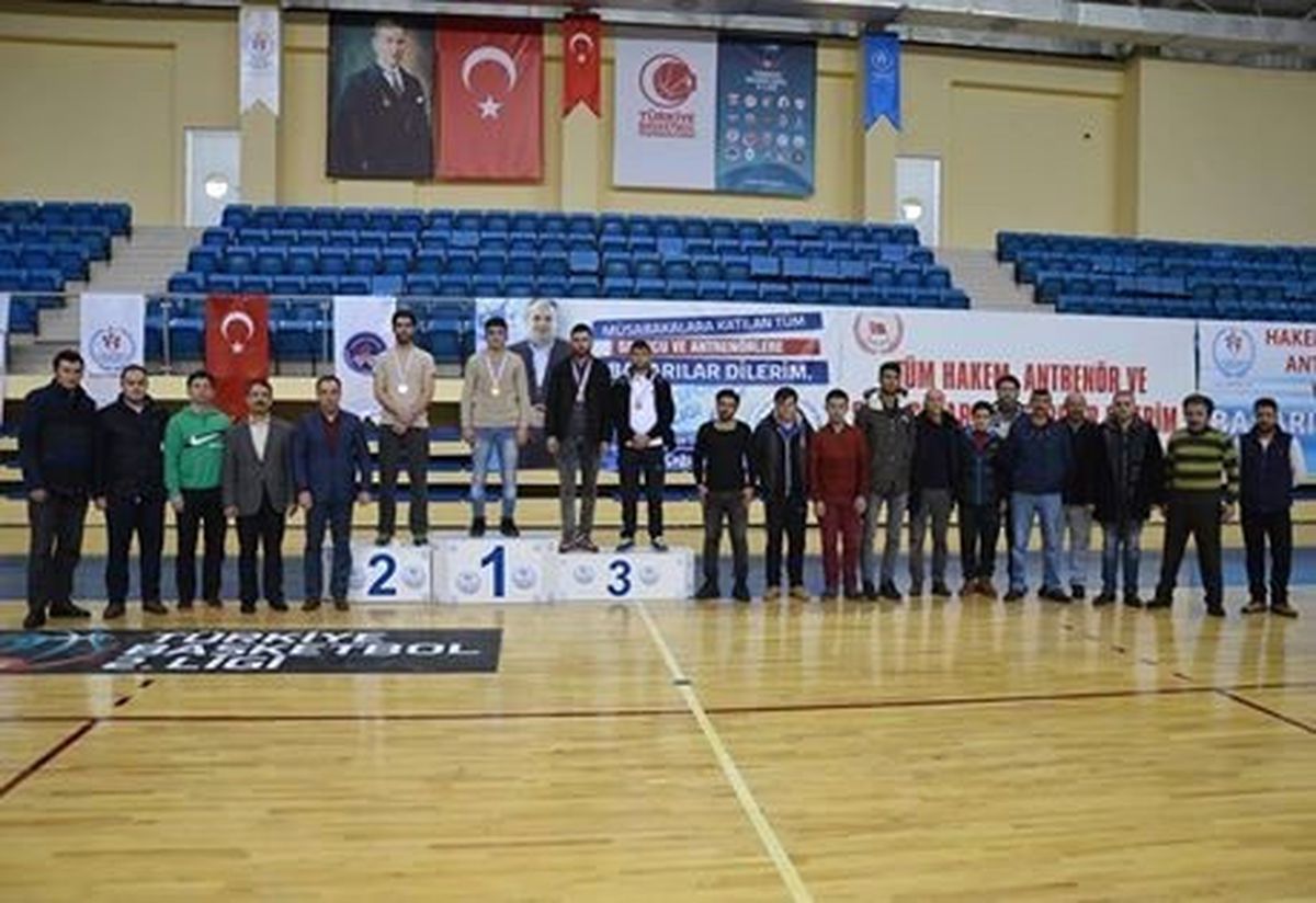 Kyk\'lı Öğrencilerin Katıldığı Masa Tenisi Turnuvası Sona Erdi