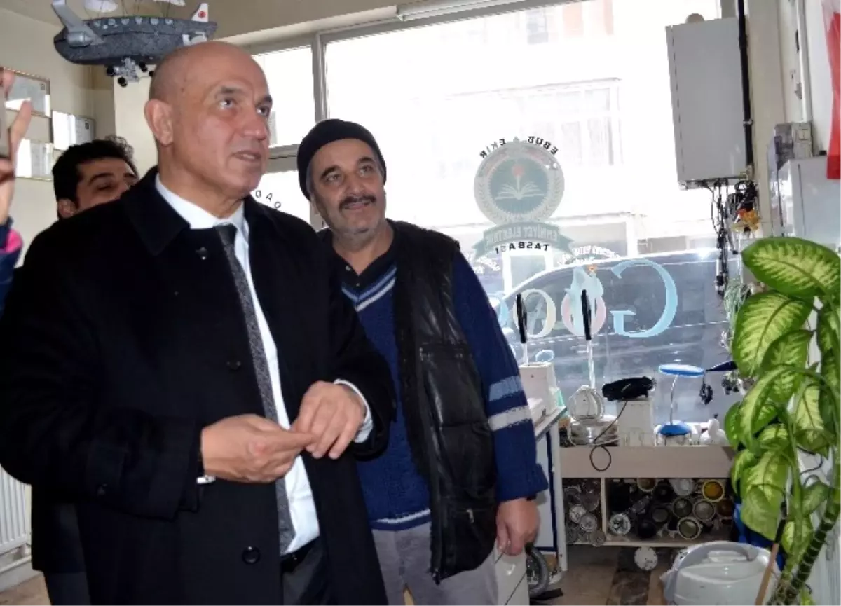 Milletvekili Ilıcalı \'Dadaş Mucit\'i Ziyaret Etti