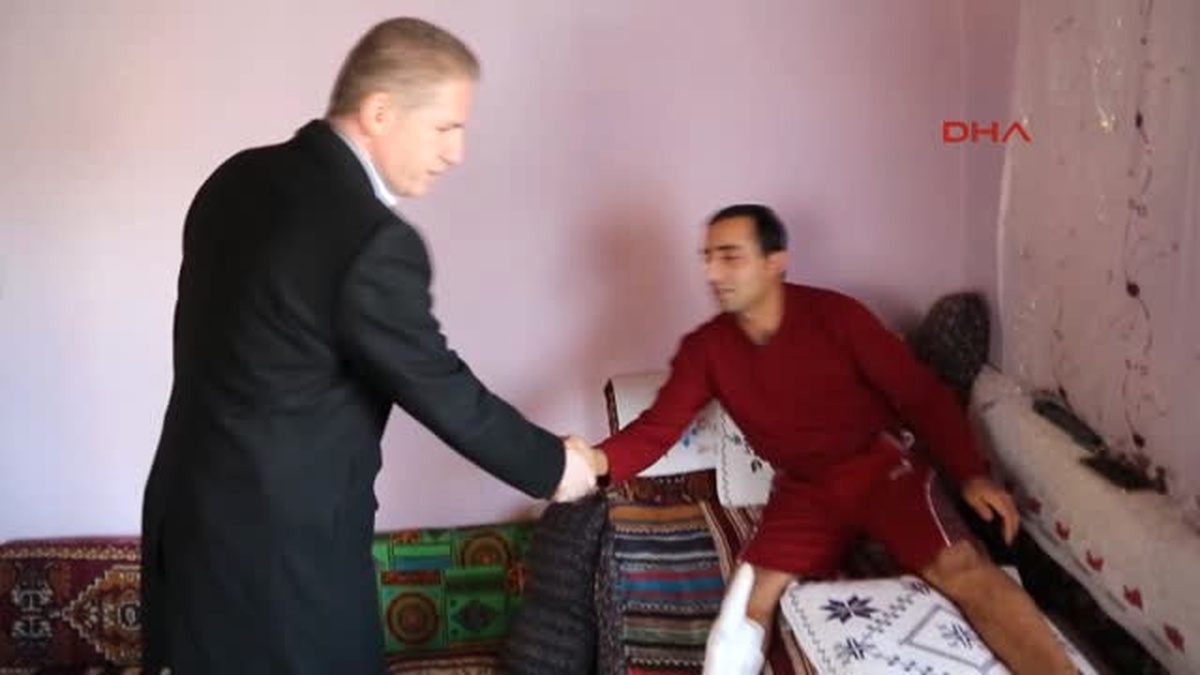 Sivas - Fırat Kalkanı Gazisine Geçmiş Olsun Ziyareti