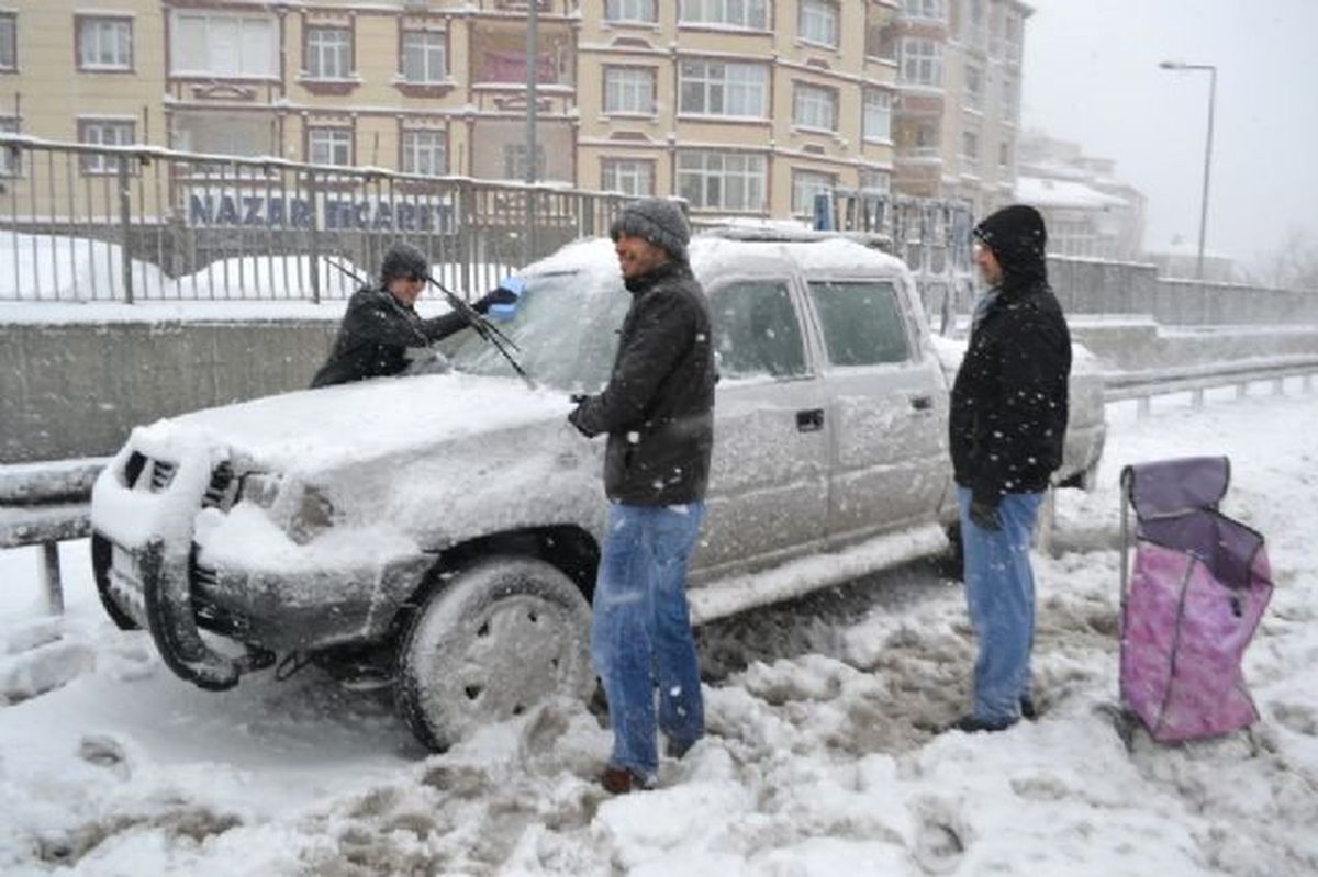 Yolda Bıraktıkları Araçlarını Almaya Geldiler