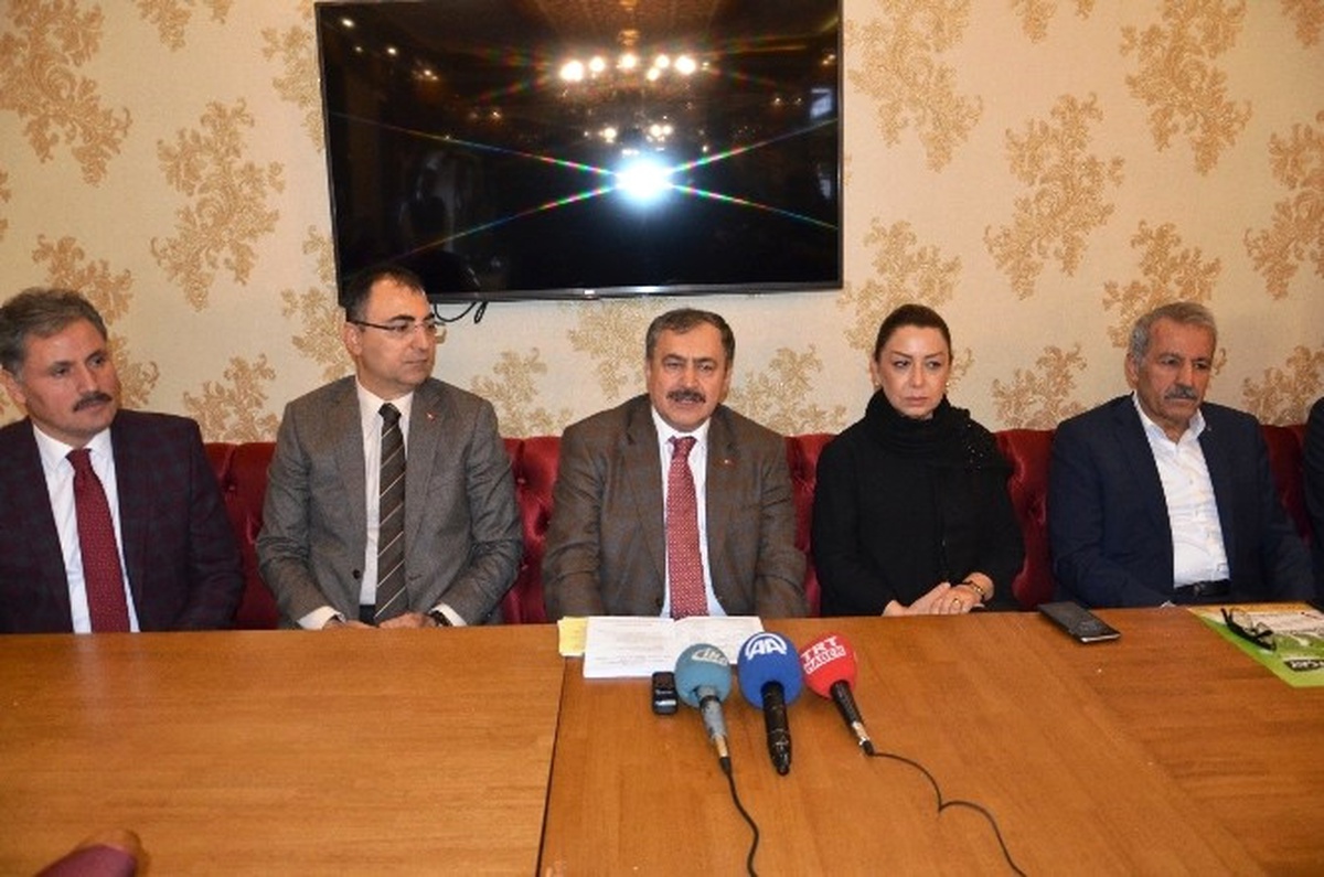 Yurda Dönmeyen Fetö Mensuplarının Vatandaşlıktan Çıkarılması