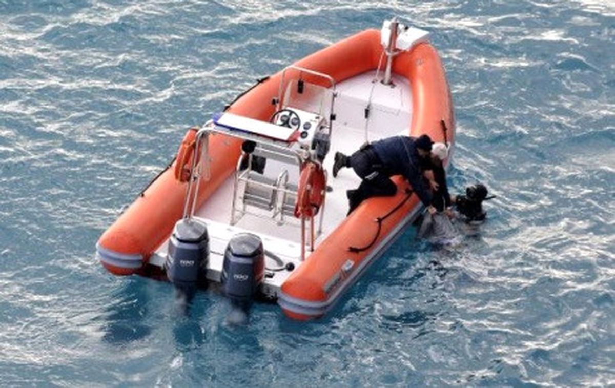 15 Yaşındaki Genç Falezlerden Denize Düştü