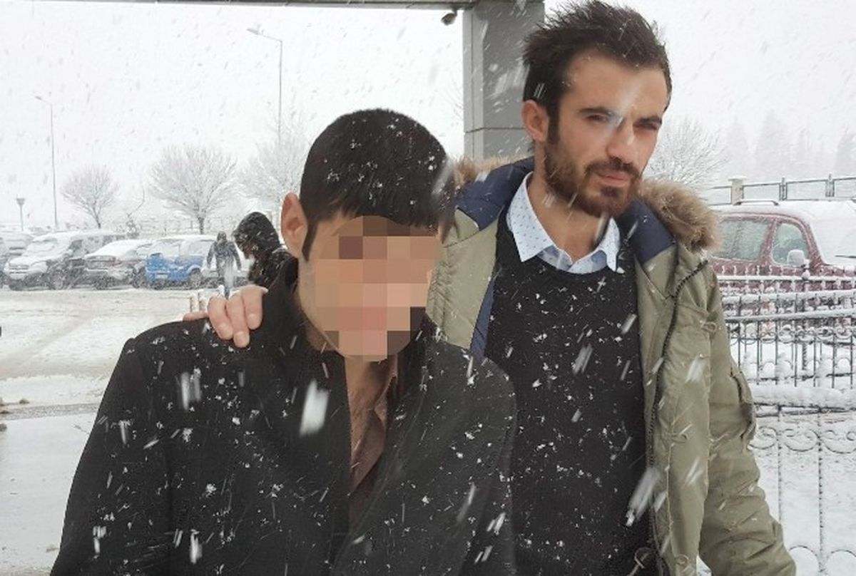 16 Yaşındaki Çocuk Tabancayla Adam Vurup Polise Teslim Oldu