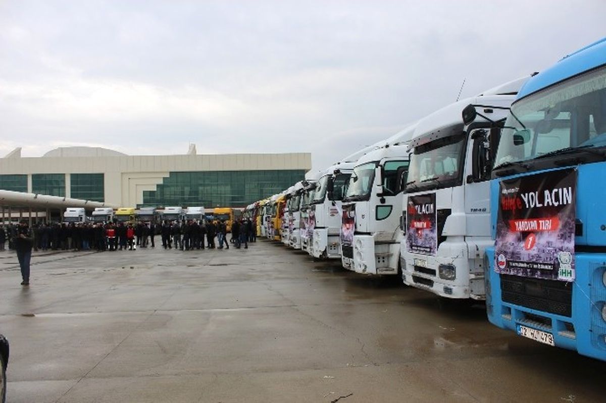 Adıyaman\'dan Suriye\'ye 27 Tır Dolusu Yardım Gönderildi