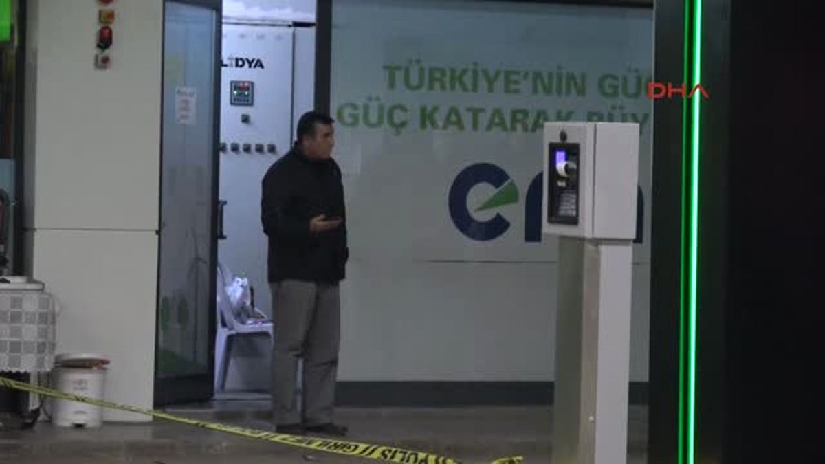 Antalya Soyguncular Parayı Az Bulunca Pompalı Tüfekle Ateş Açtı