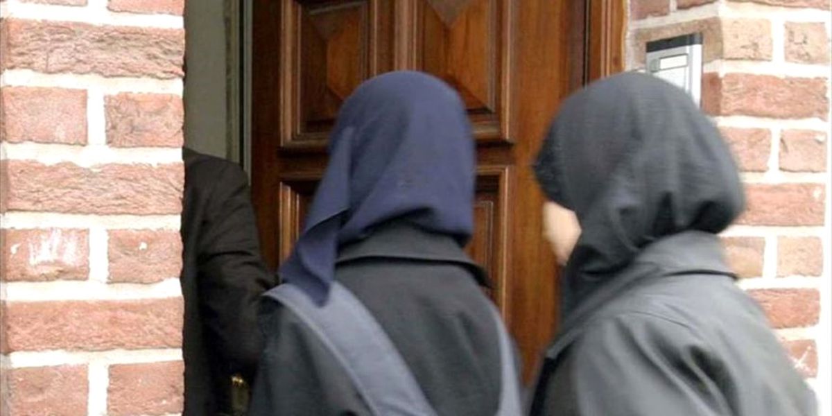 Avusturya\'da Başörtüsü Yasağı Önerisine Tepkiler