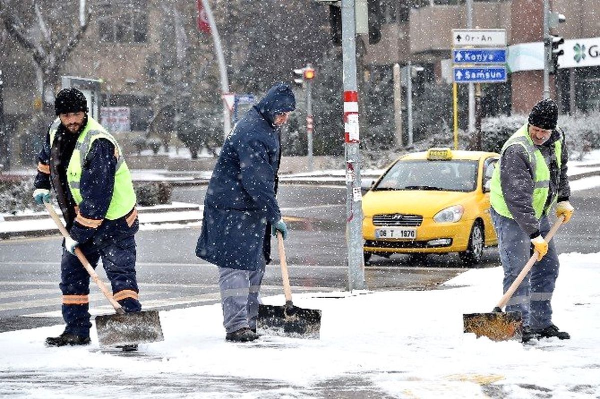 Başkentte Karla Mücadele Devam Ediyor