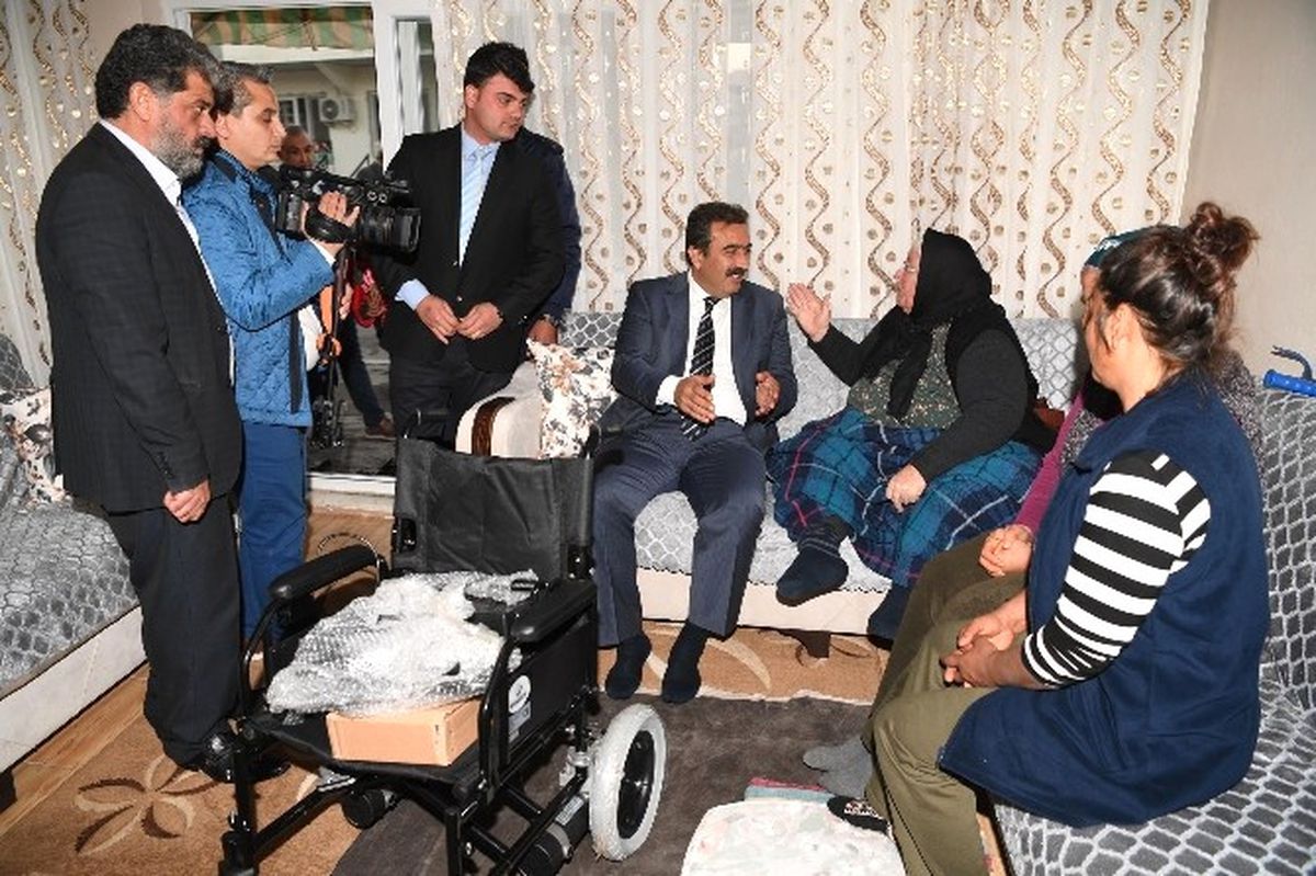 Çukurova Belediyesi\'nden Engellilere Araç Desteği