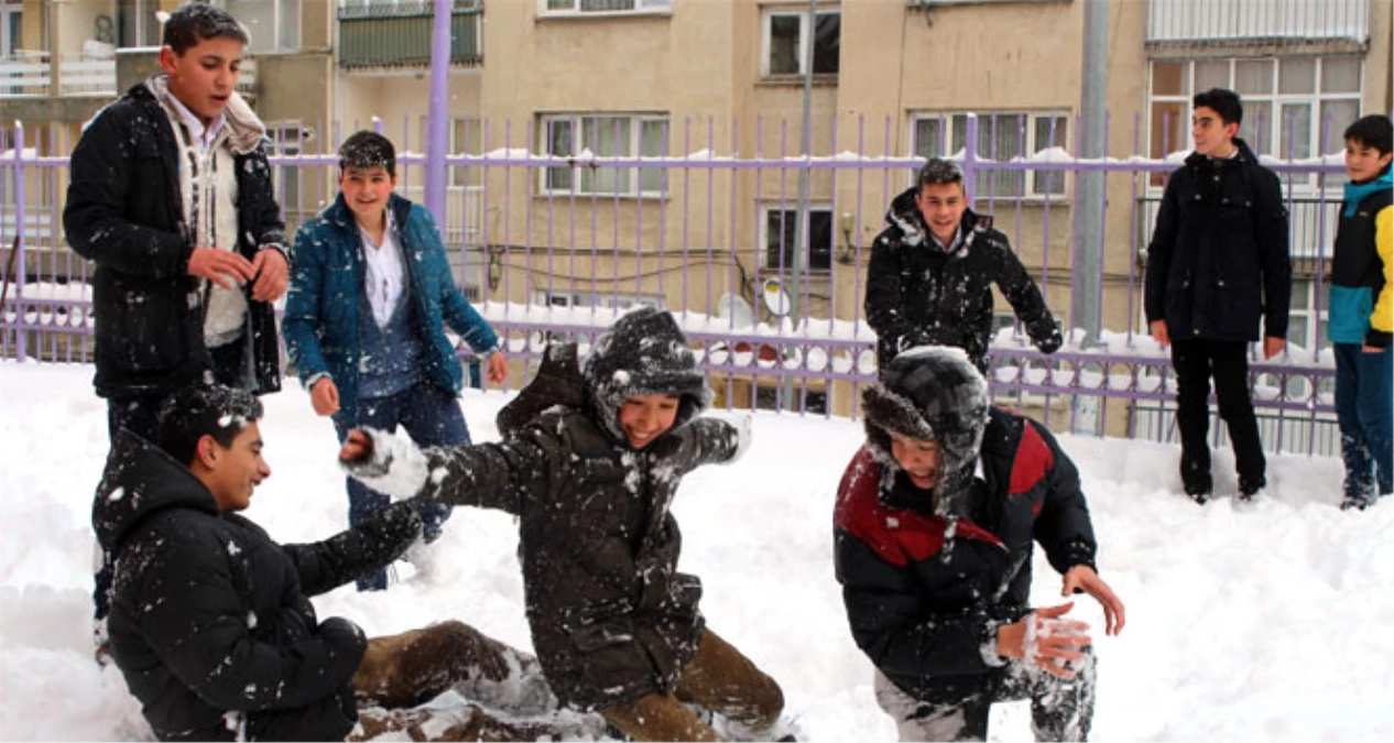 Edirne\'de Eğitime Kar Engeli
