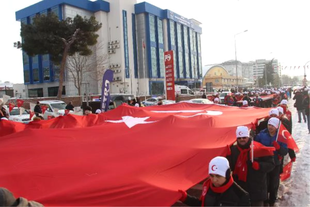 Edirne\'de Eksi 10 Derecede Sarıkamış Şehitleri Yürüyüşü