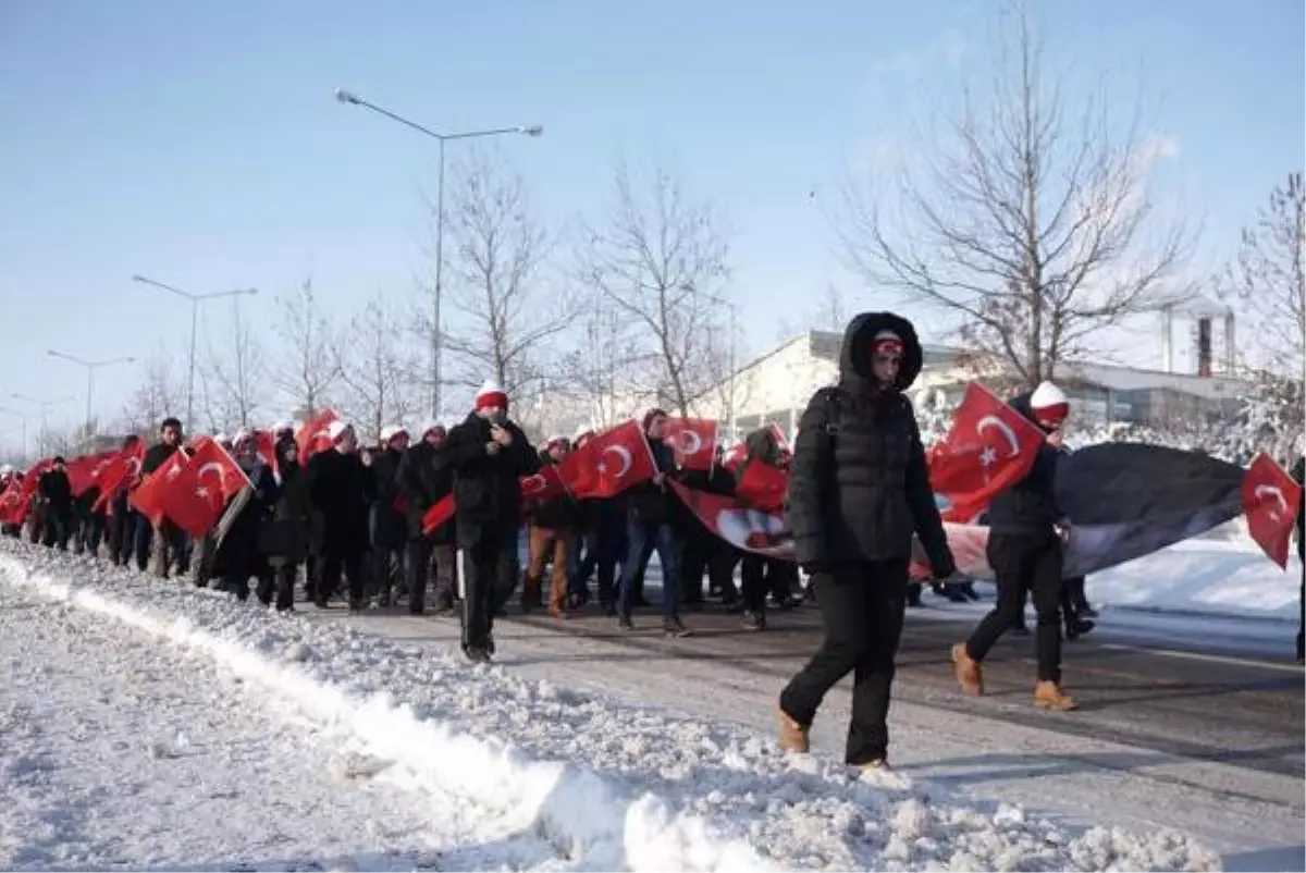 Edirne\'de Eksi 10 Derecede Sarıkamış Şehitleri Yürüyüşü (2)