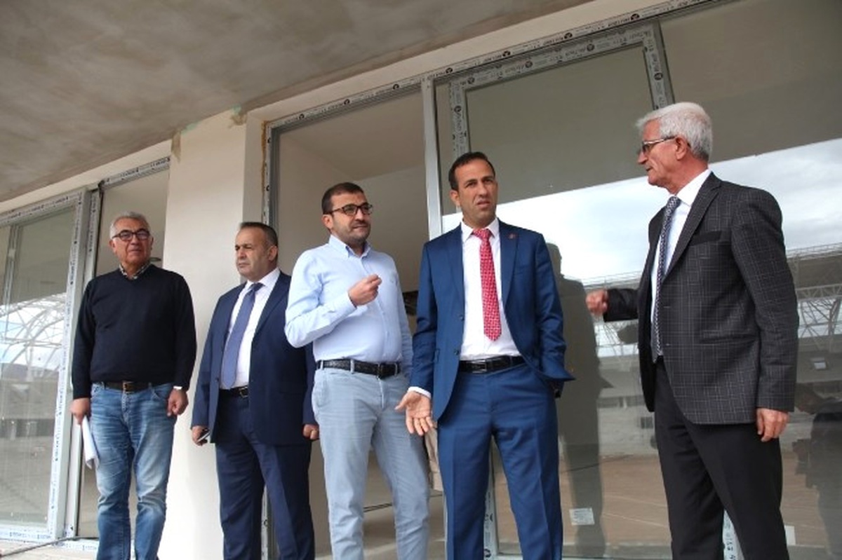Evkur Yeni Malatyaspor, Sivasspor Maçını İstanbul\'da Oynamak İçin Girişimlere Başladı