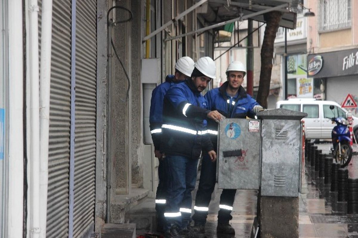 Isıtıcılara Aşırı Yüklenilmesi Nakil Hatlarında Arızalara Neden Oldu