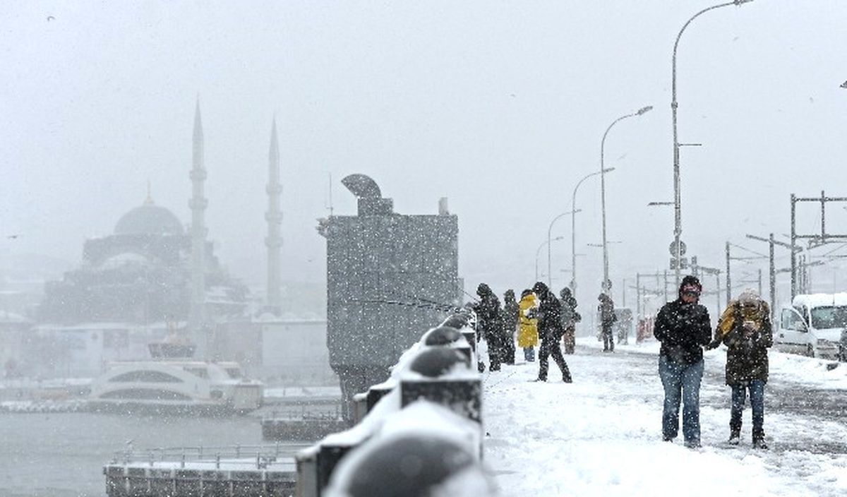 İstanbul\'da Kar Etkisini Yitirdi