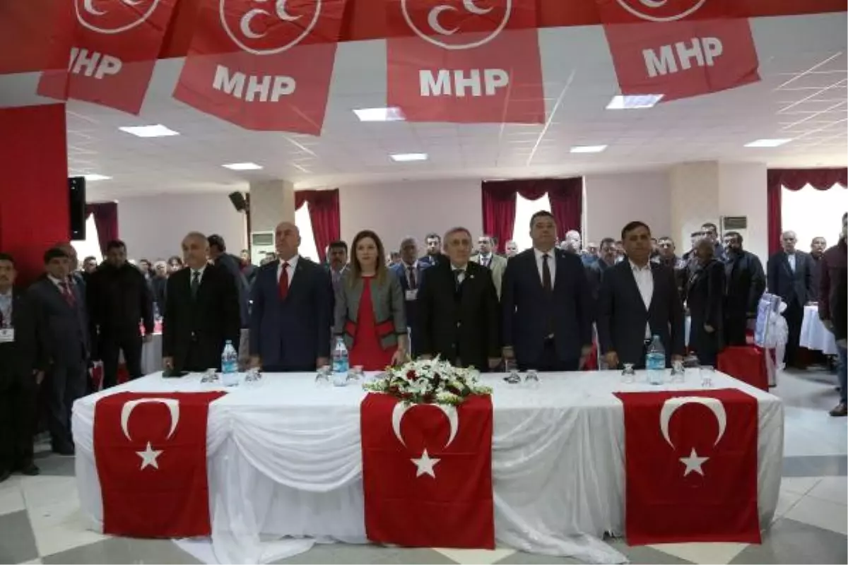 MHP\'li Ayhan, Yeni Anayasaya Sıcak Bakılmasının Nedenlerini Açıkladı