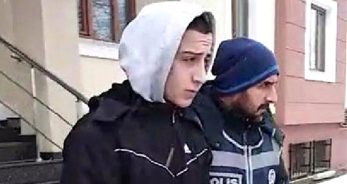 \'Neden Bakıyorsun\' Dedi, Bıçaklayıp Öldürdü