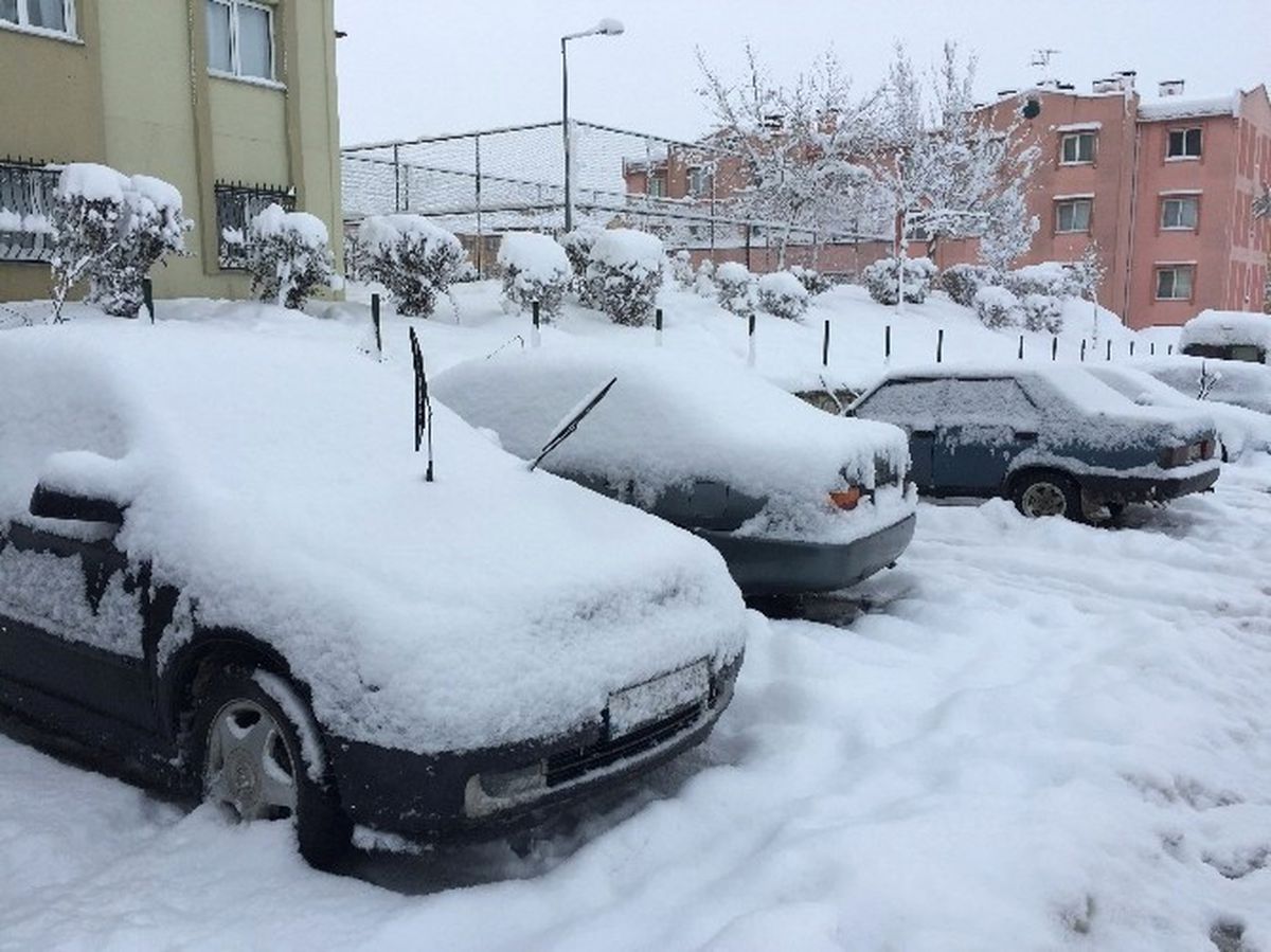 Sakarya\'da Kar Kalınlığı 25 Santimetreye Ulaştı