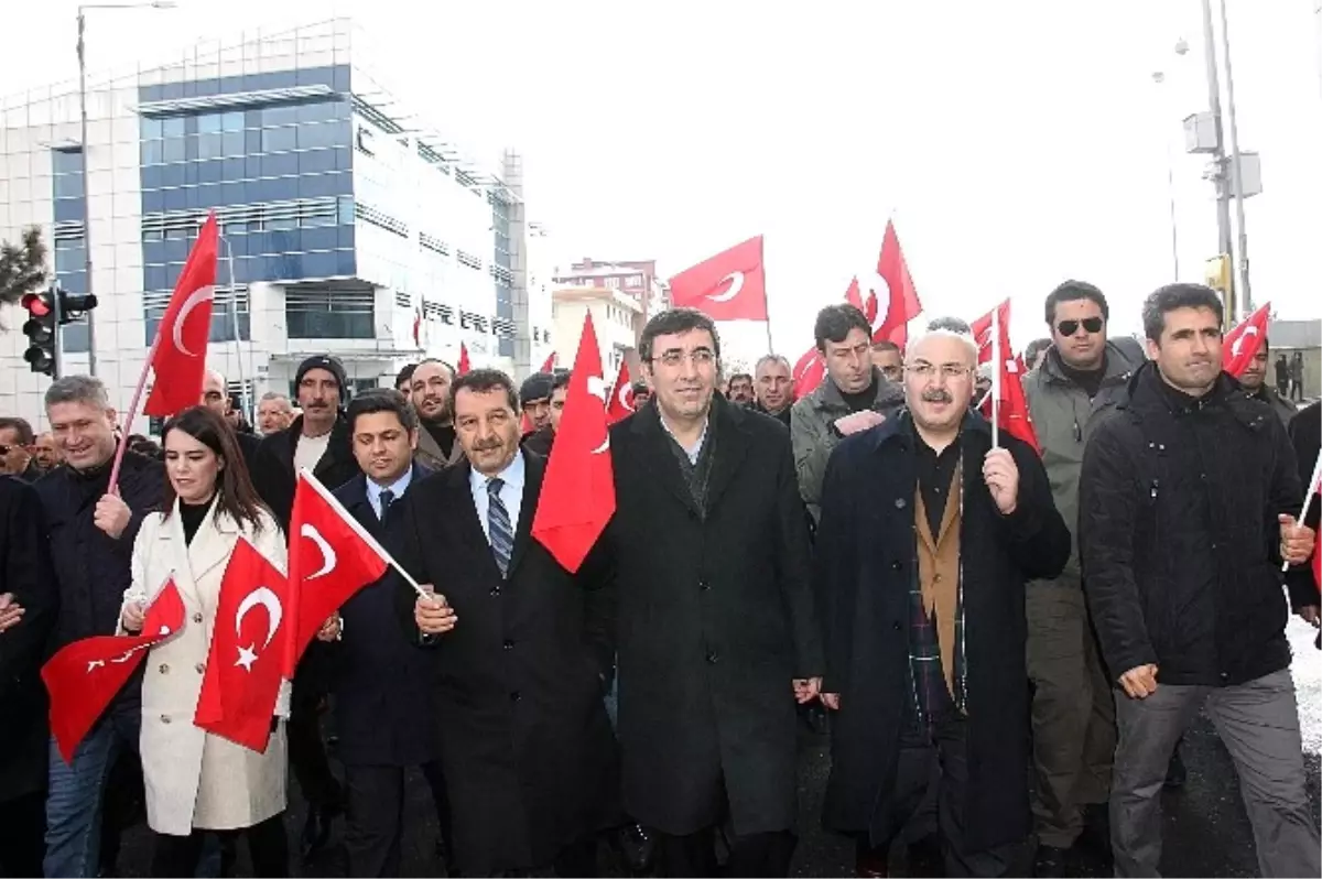 Sarıkamış Şehitleri Yürüyüşlerle Anıldı