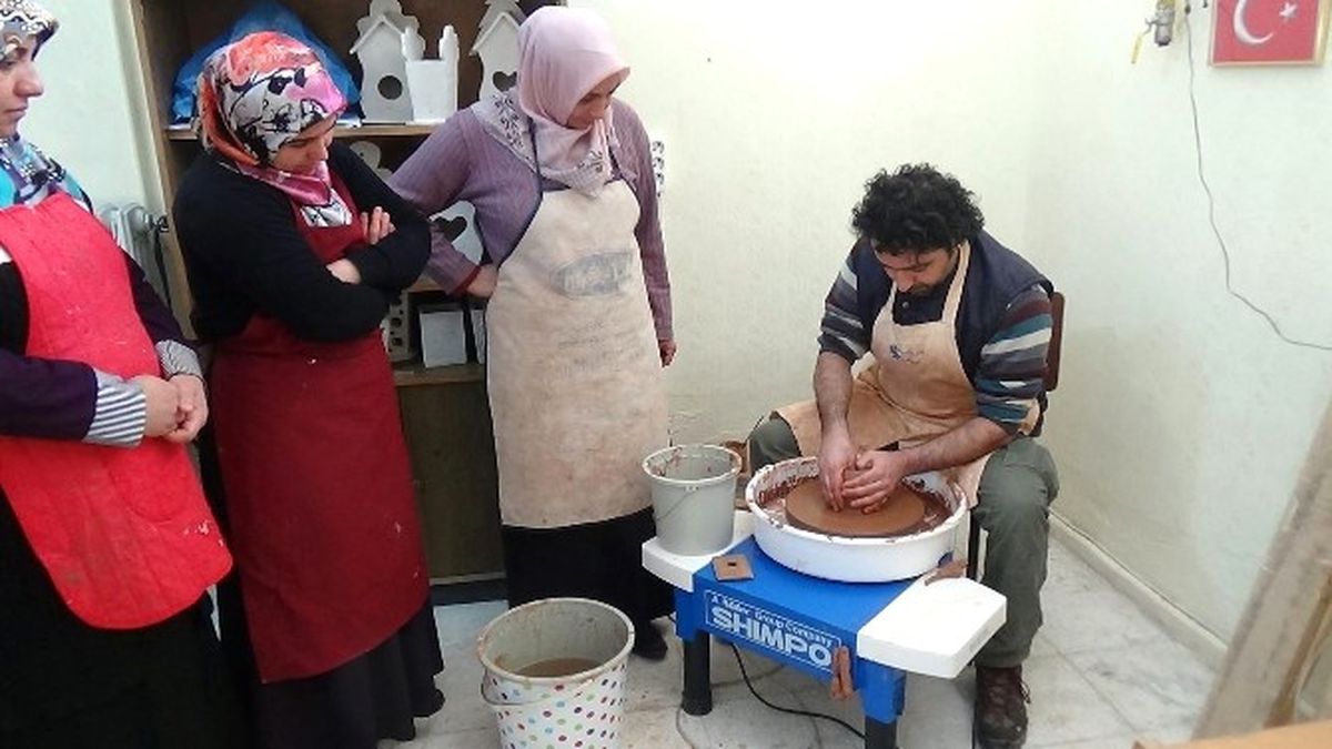 Seramik Biçimlendirme Kursu\'na Yoğun İlgi