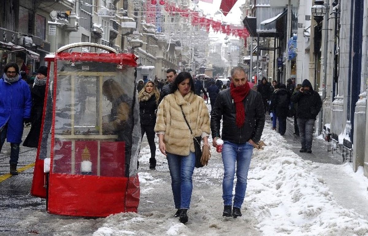 Taksim\'de Kartpostallık Görüntüler