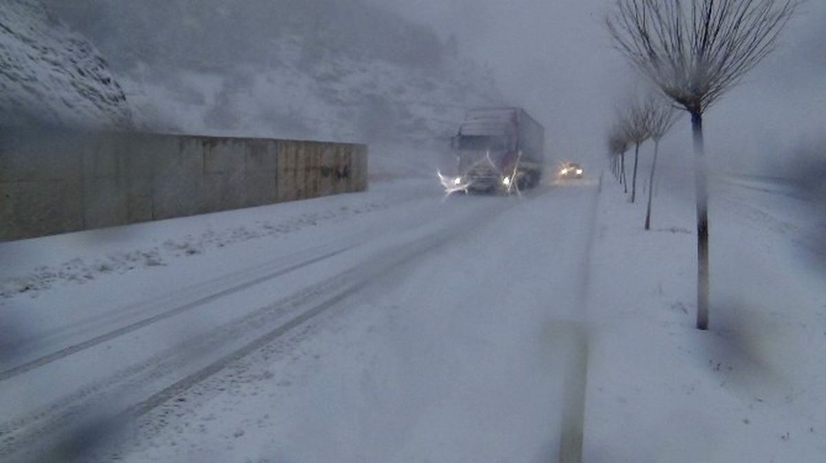 Tokat\'ta Kar Yağışı Etkisini Gösterdi