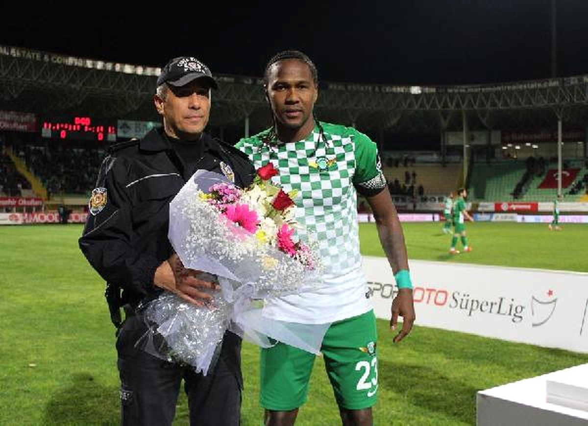 Trabzonspor Rodallega İçin Akhisar Belediyespor ile Anlaştı