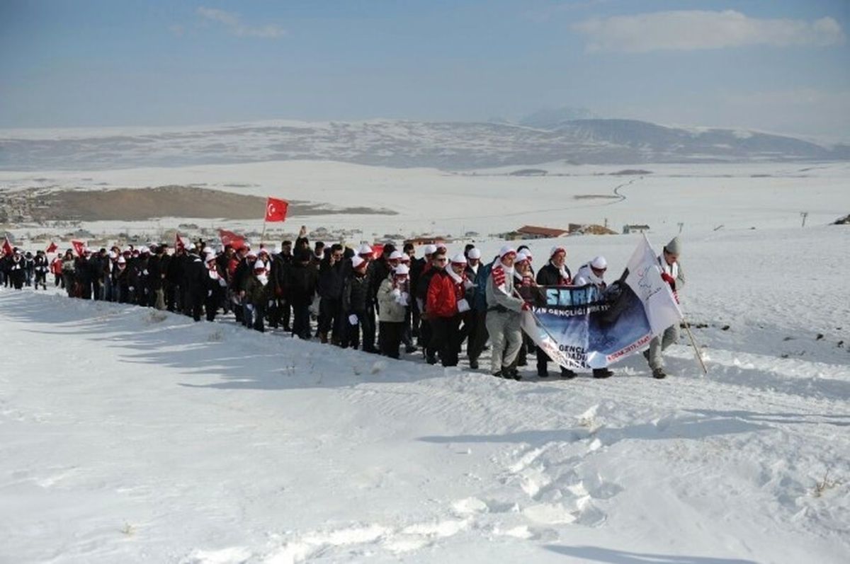 Van\'da Sarıkamış Şehitlerini Anma Yürüyüşü