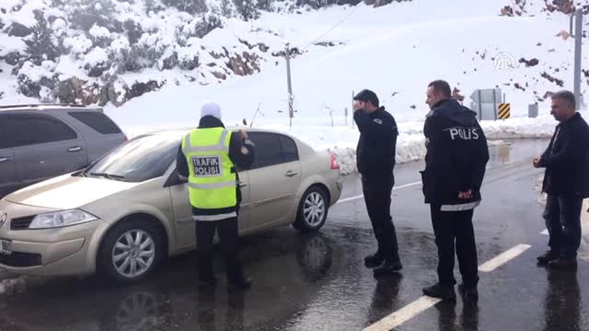 Yurtta Kış - Akseki Kavşağında Araç Geçişlerine Izin Verilmiyor
