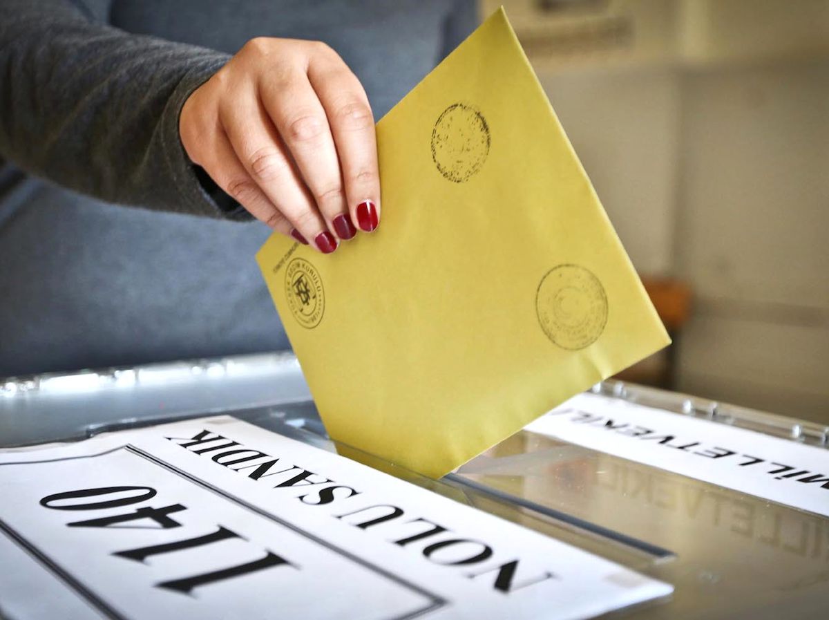 Yurt Dışında Kaydı Olmayan 1 Milyon Seçmen Oy Kullanabilecek