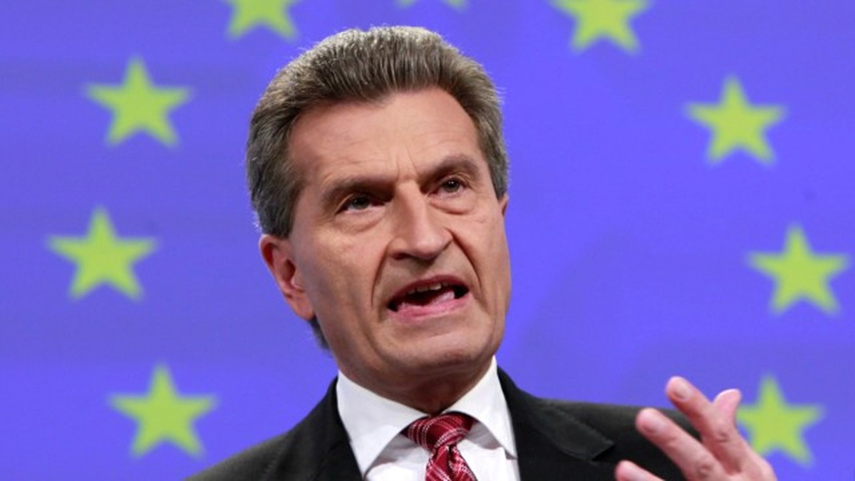 AB Komisyonu Üyesi Oettinger\'in Yeni Görevi