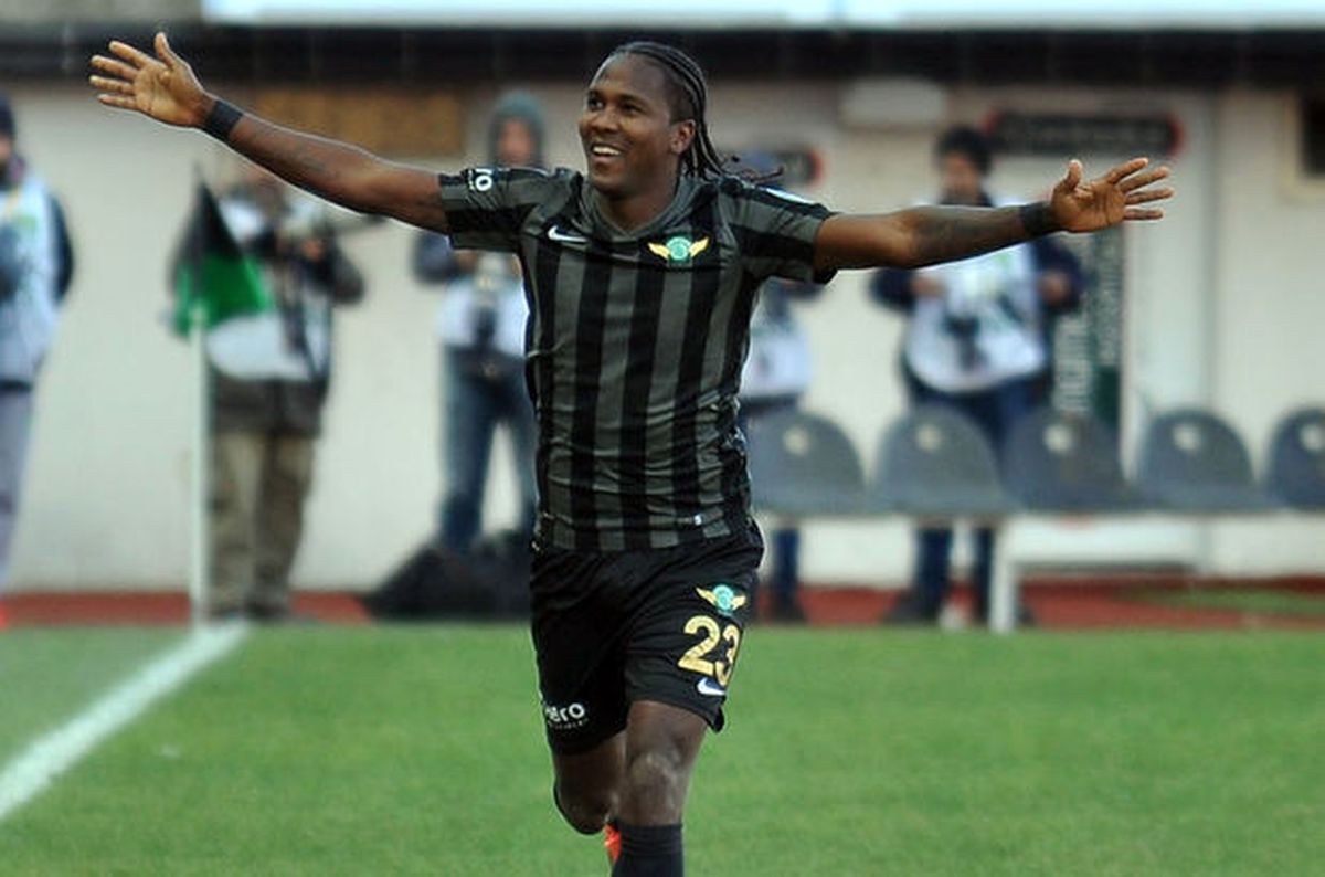 Akhisar Belediyespor\'da Rodallega Bilmecesi