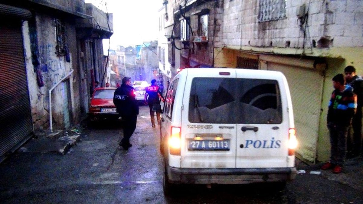 Av Tüfeği ile Çatıya Çıkıp Rastgele Ateş Açtı