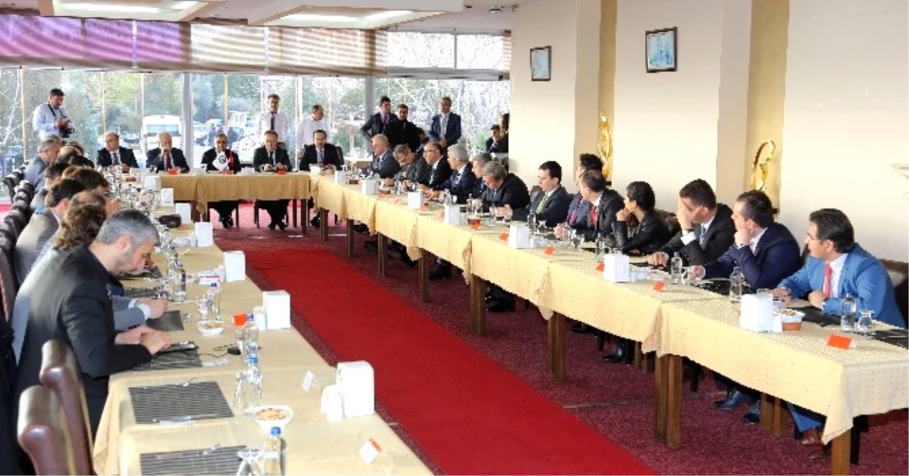 Aydın\'da "Yöneticinin Adaleti" Konulu Konferans Düzenlendi