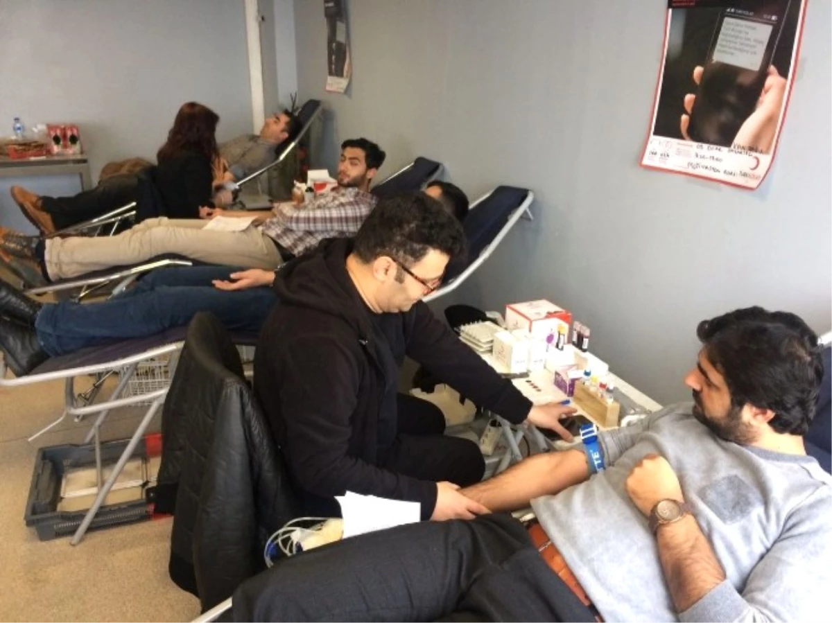 Çağrı Merkezi Çalışanları Kan Bağışında Bulundu