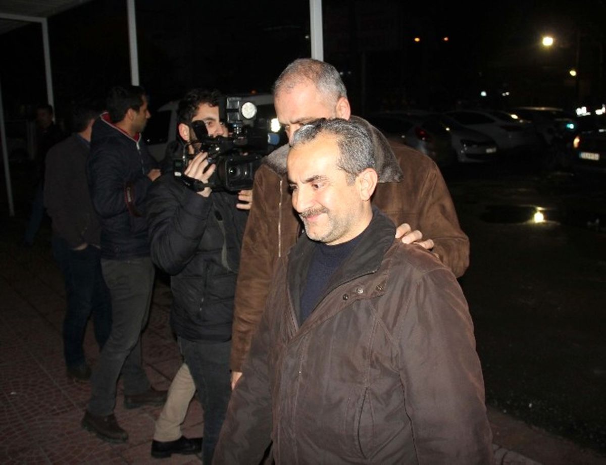 Fetö\'den Gözaltına Alınan 34 Kişiden 9\'u Sağlık Kontrolünden Geçirildi