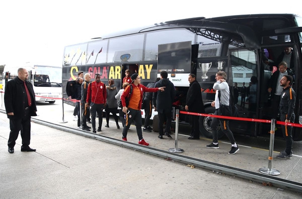 Galatasaray Kafilesi, Suudi Arabistan\'a Gitti
