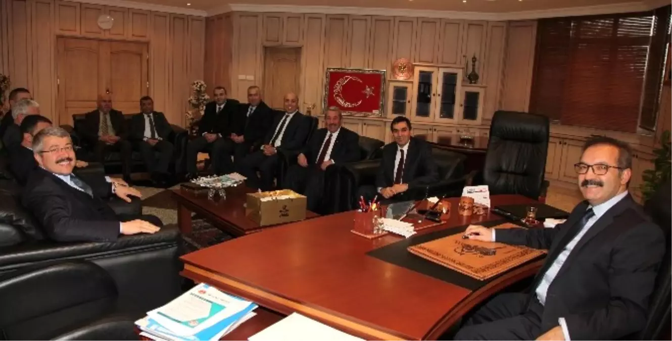 Gaün İş Dünyası ile Kolkola