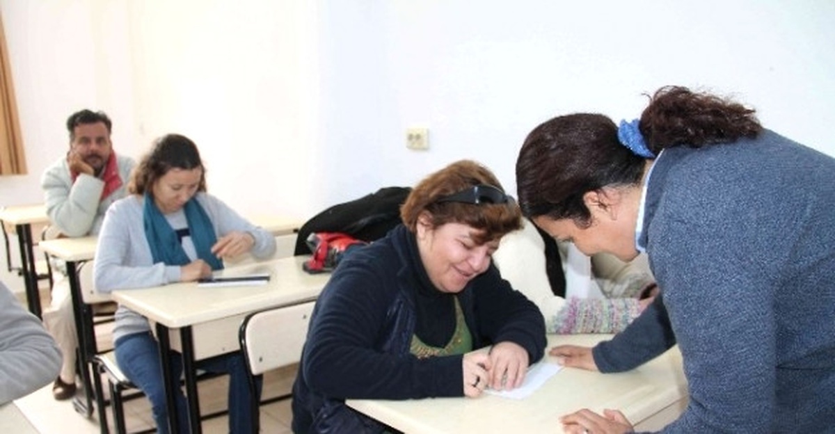 Görme Engellilere Özel Okuma-yazma ve Bilgisayar Kursu