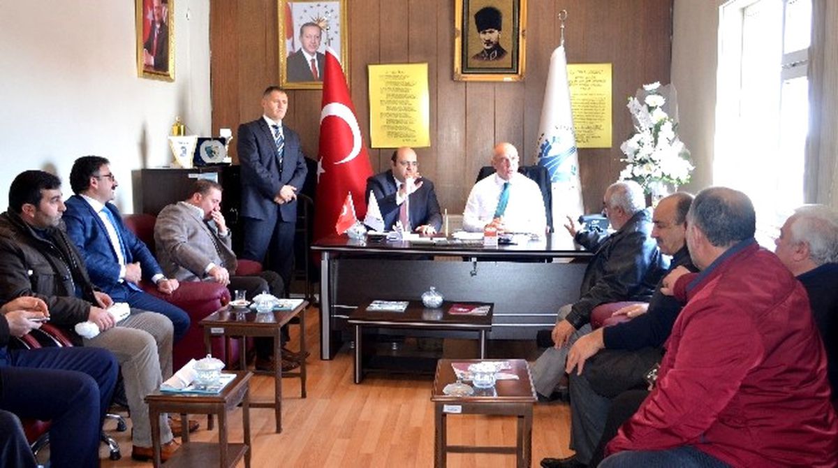 Ilıcalı, Aziziye\'deki Afetzedeleri Dinledi
