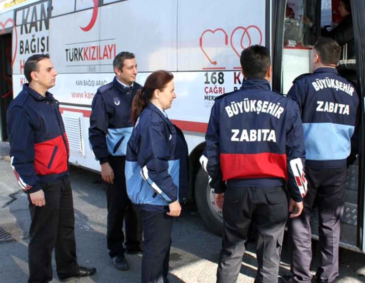 İstanbul Zabıtasından Kan Bağışı Kampanyasına Destek
