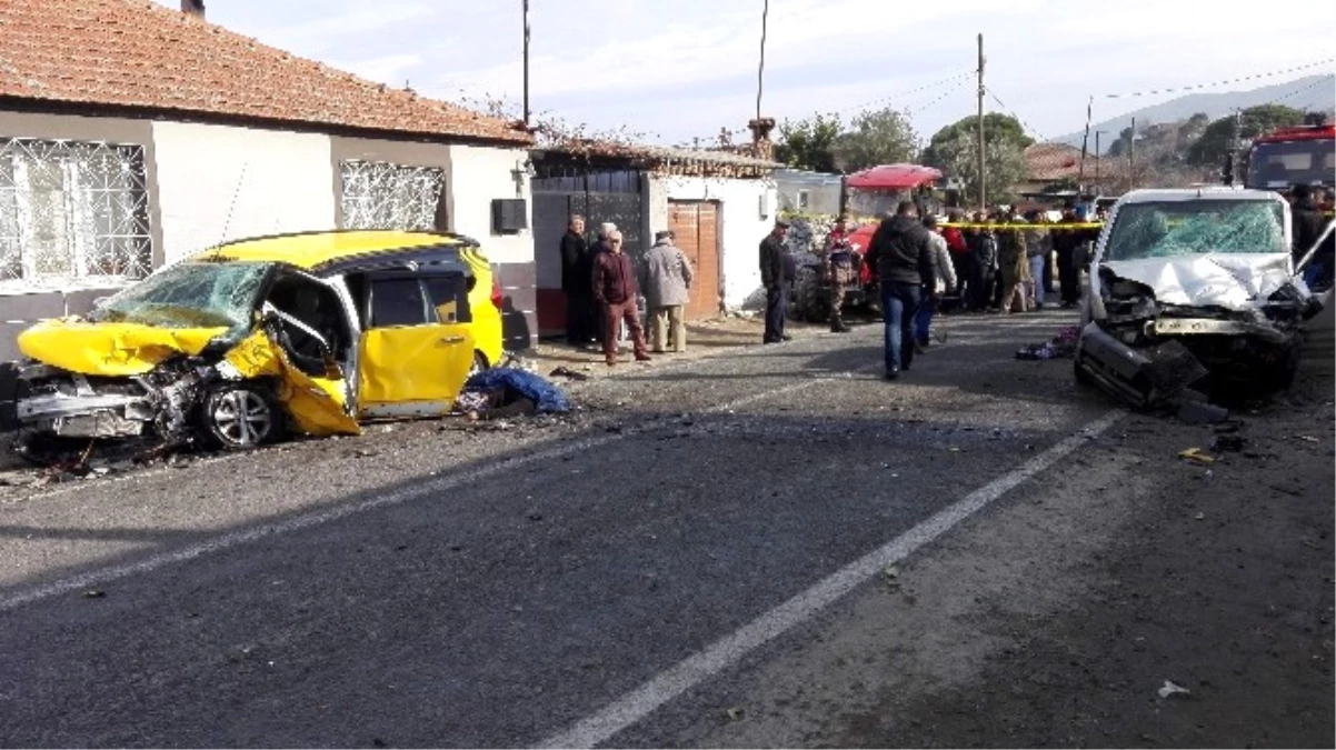 Koçarlı-Söke Yolunda Feci Kaza; 2 Ölü 4 Yaralı