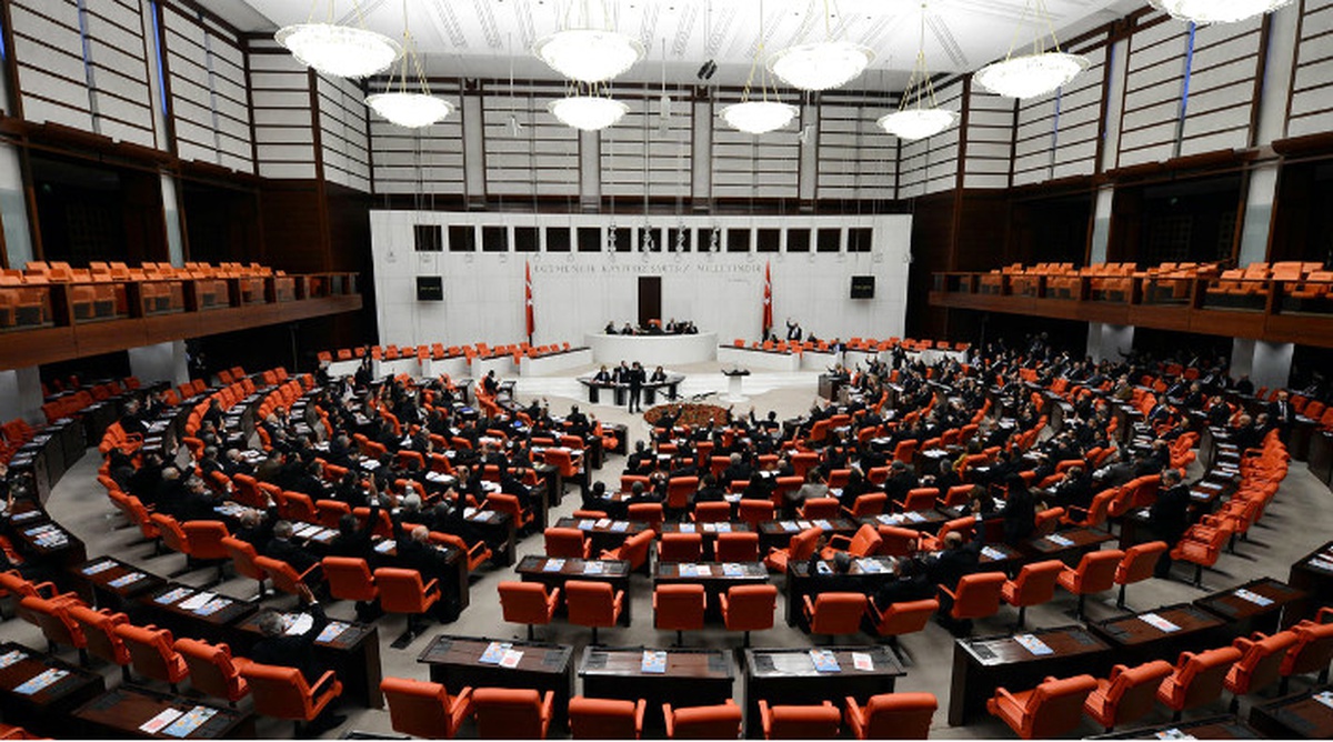 Meclis Çevresinde \'Anayasa Değişikliği\' Önlemleri (2)