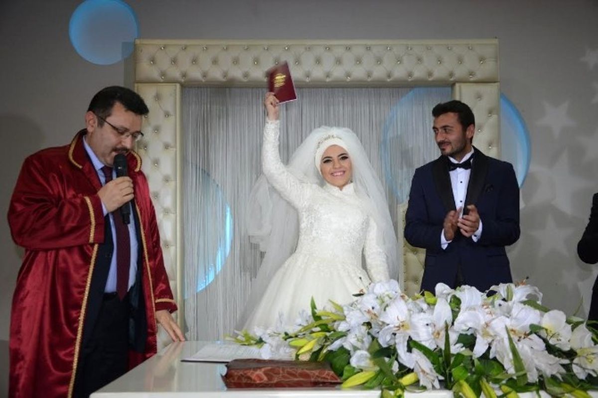 Ortahisar Belediyesi Tarafından 2016 Yılında 108\'i Yabancı Uyruklu Olmak Üzere 2 Bin 281 Çiftin...