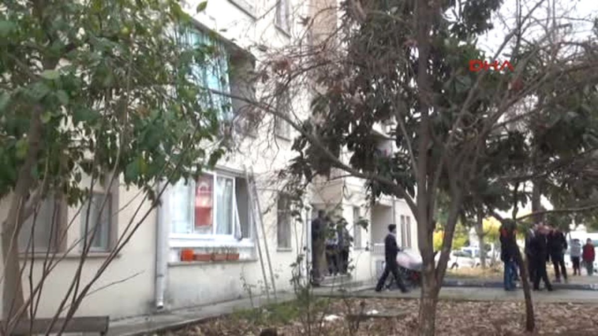 Polis Eşi, Lojmanda Intihar Etti