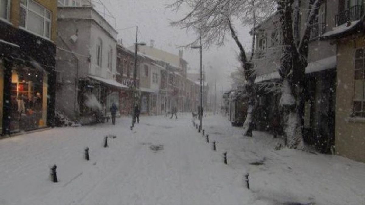 Şile\'de Yoğun Kar Yağışı
