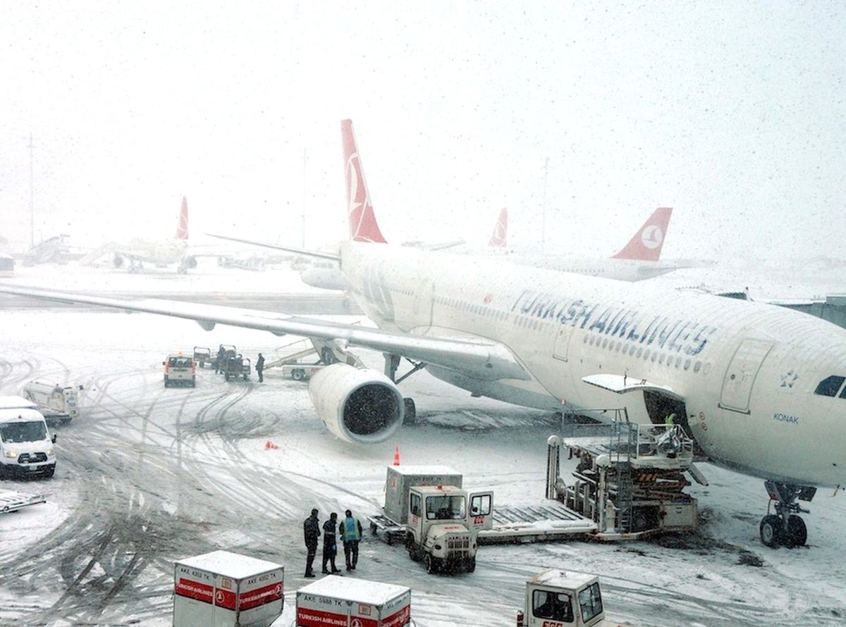 THY, İstanbul\'da 277 İç ve Dış Hat Seferini İptal Etti! Vapur Hatları da İptal