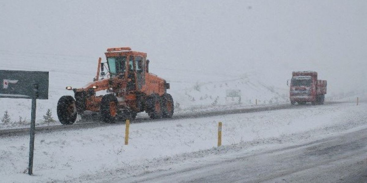 Tokat\'ta 351 Köy Yolu Ulaşıma Kapandı
