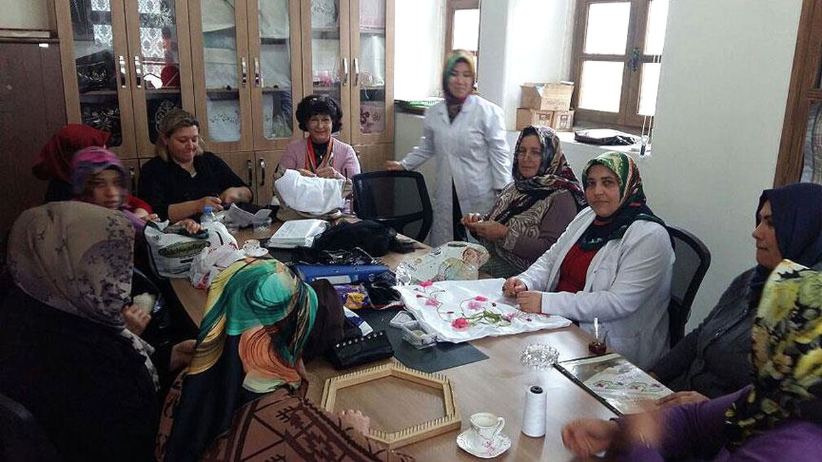 Türk Askerlerine "Anne Eli Değmiş Gibi" Destek