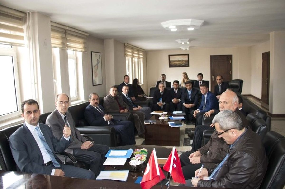 Vali Çınar Birim Amirleri ile Bir Araya Geldi